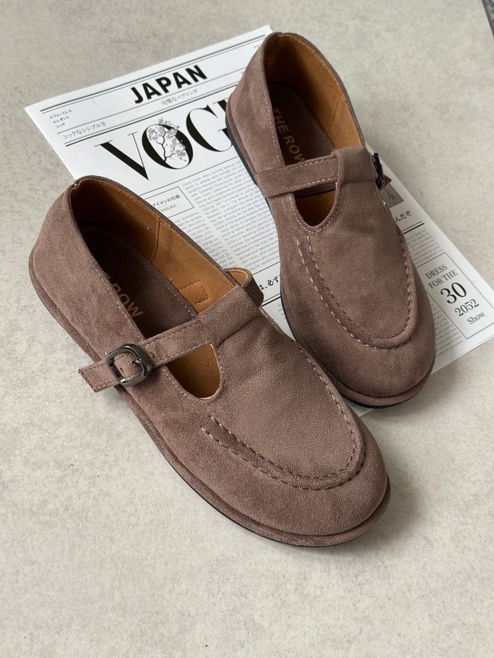 лоферы из натуральной замши,,лоферы коричневые с ремешком замшевые,лоферы с пряжкой,лоферы замшевые