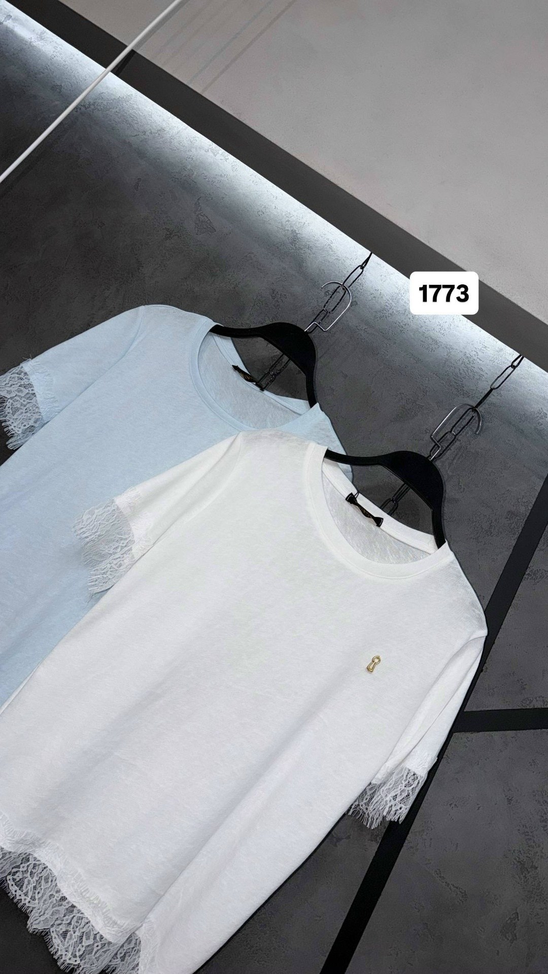 футболка с кружевами,женская футболка,белая женская футболка,футболка с вышивкой