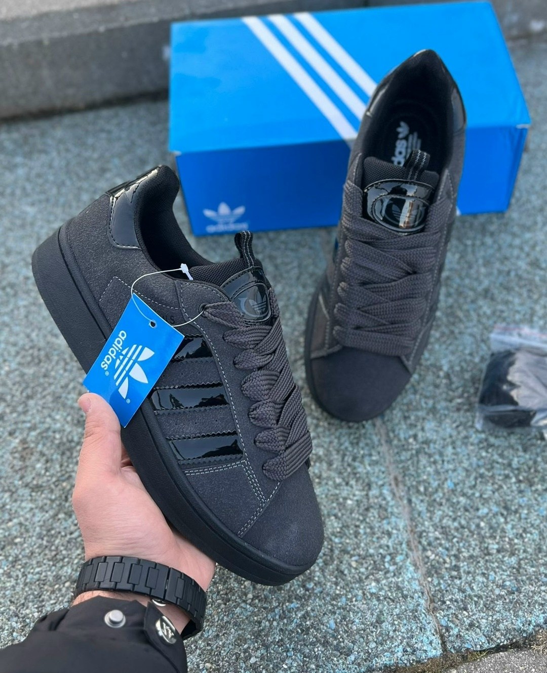 кроссовки adidas campus,кроссовки кампус 00-х adidas черный,кроссовки adidas,,низкие замшевые кроссовки campus 00s с фирменными полосками adidas, черный