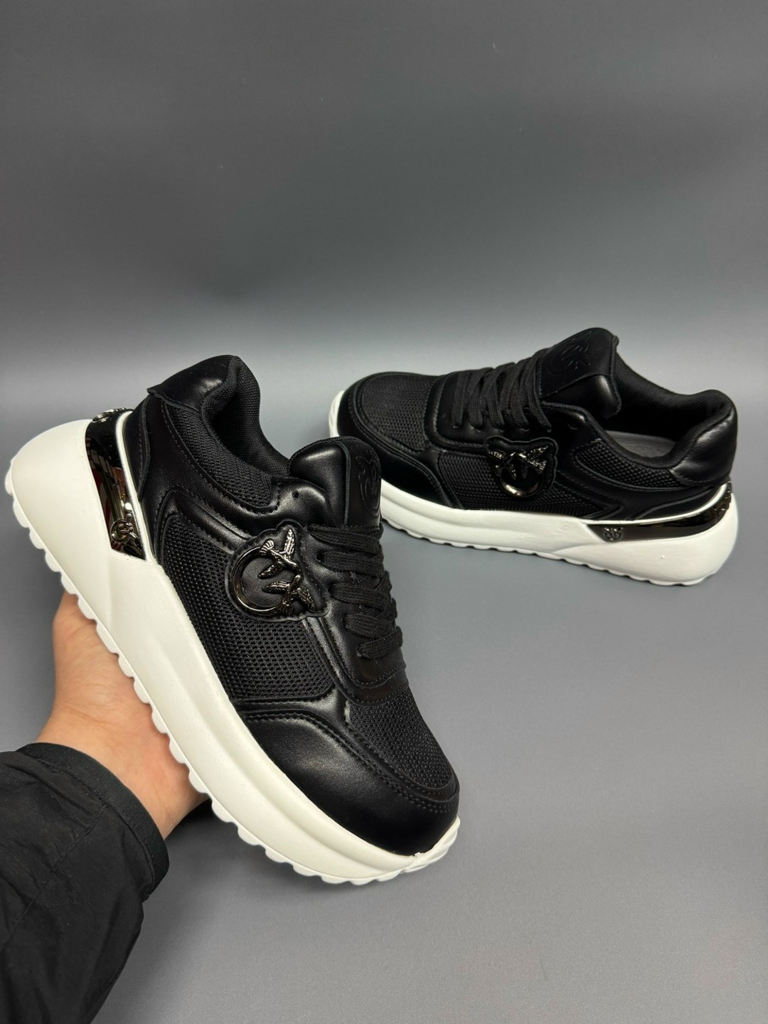 ,кроссовки женскиe,кроссовки кожаные на высокой подошве pinko,черные кроссовки,кроссовки pinko