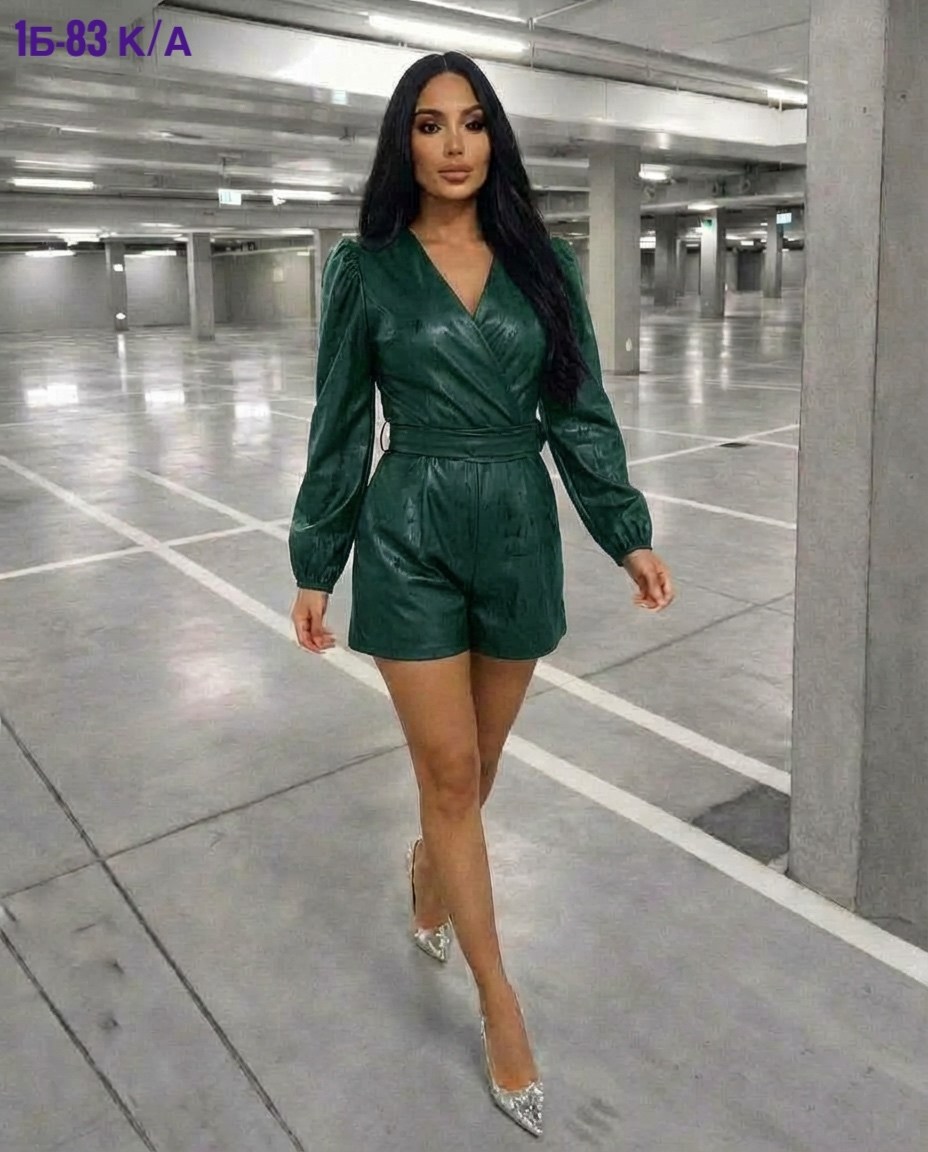 комбинезон женский вечерний с шортами кожаный/из экокожи abby,кожаный комбинезон женский с шортами,кожаный женский комбинезон,комбинезон кожаный,женский комбинезон