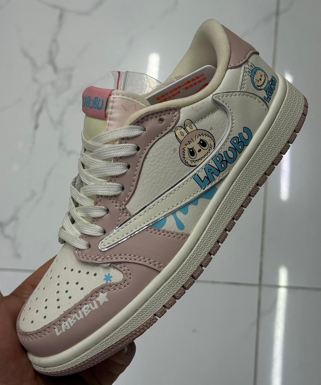 кроссовки,кроссовки nike air jordan 1 low x travis scott x labubu,travis scott x air jordan 1 low sail shy pink,nike air jordan 1 low travis scott,женские кроссовки