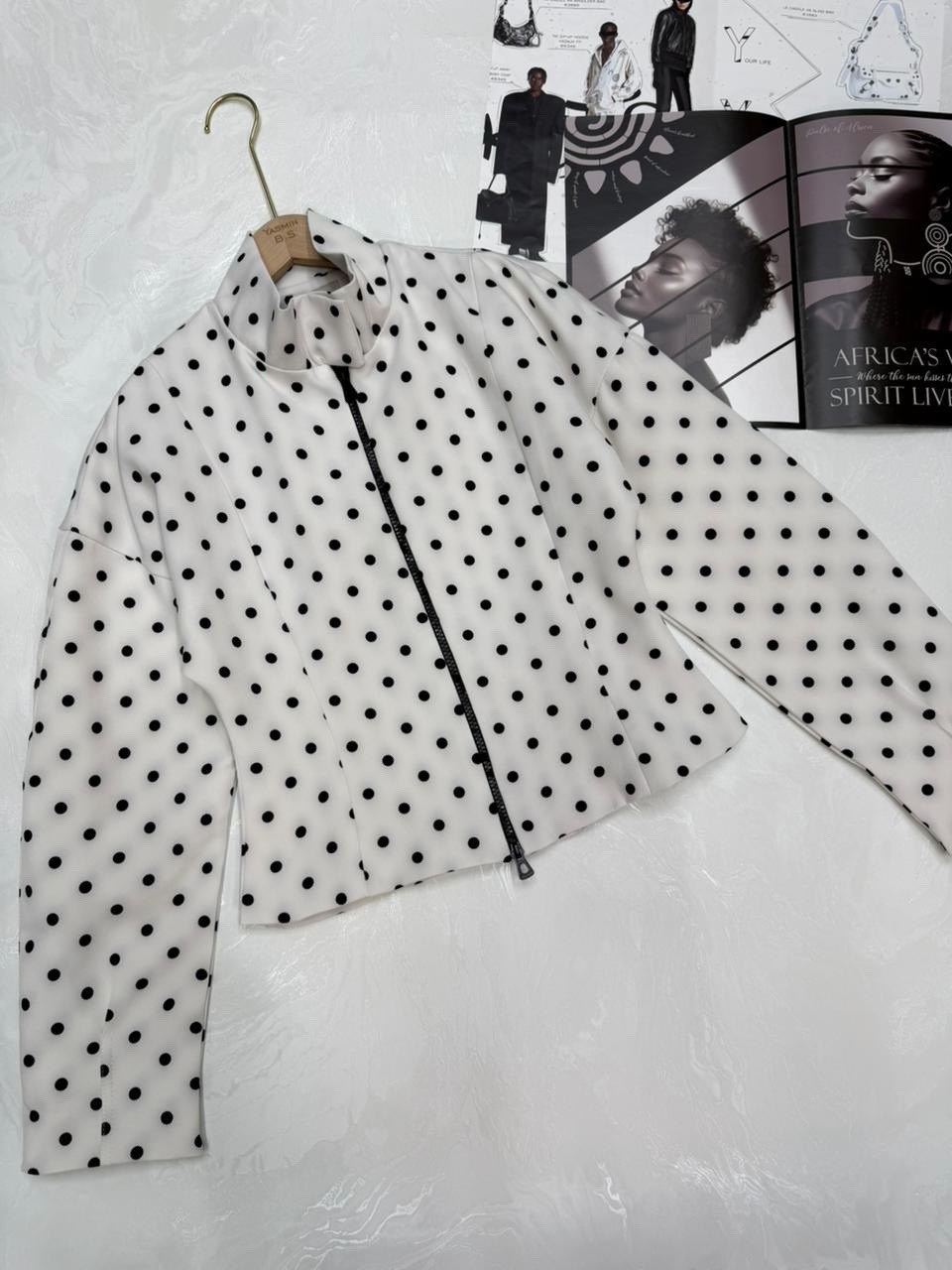 модный принт горошек,блузка жакет в горох,костюм в горошек