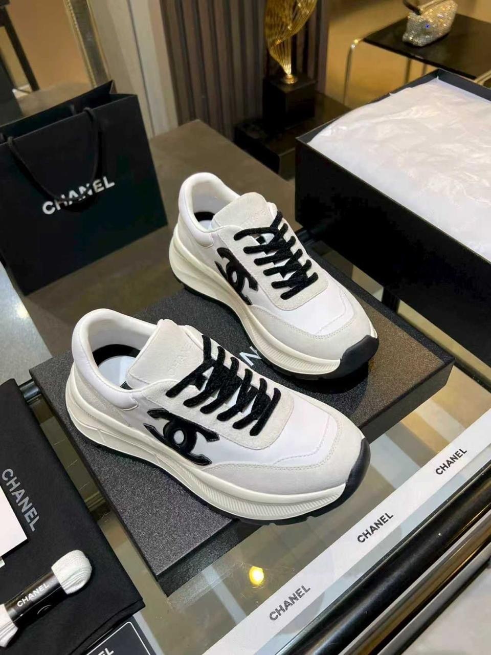 женские кроссовки chanel,chanel кроссовки,,chanel кроссовки женские премиум,женская  кроссовки chanel cc премиум