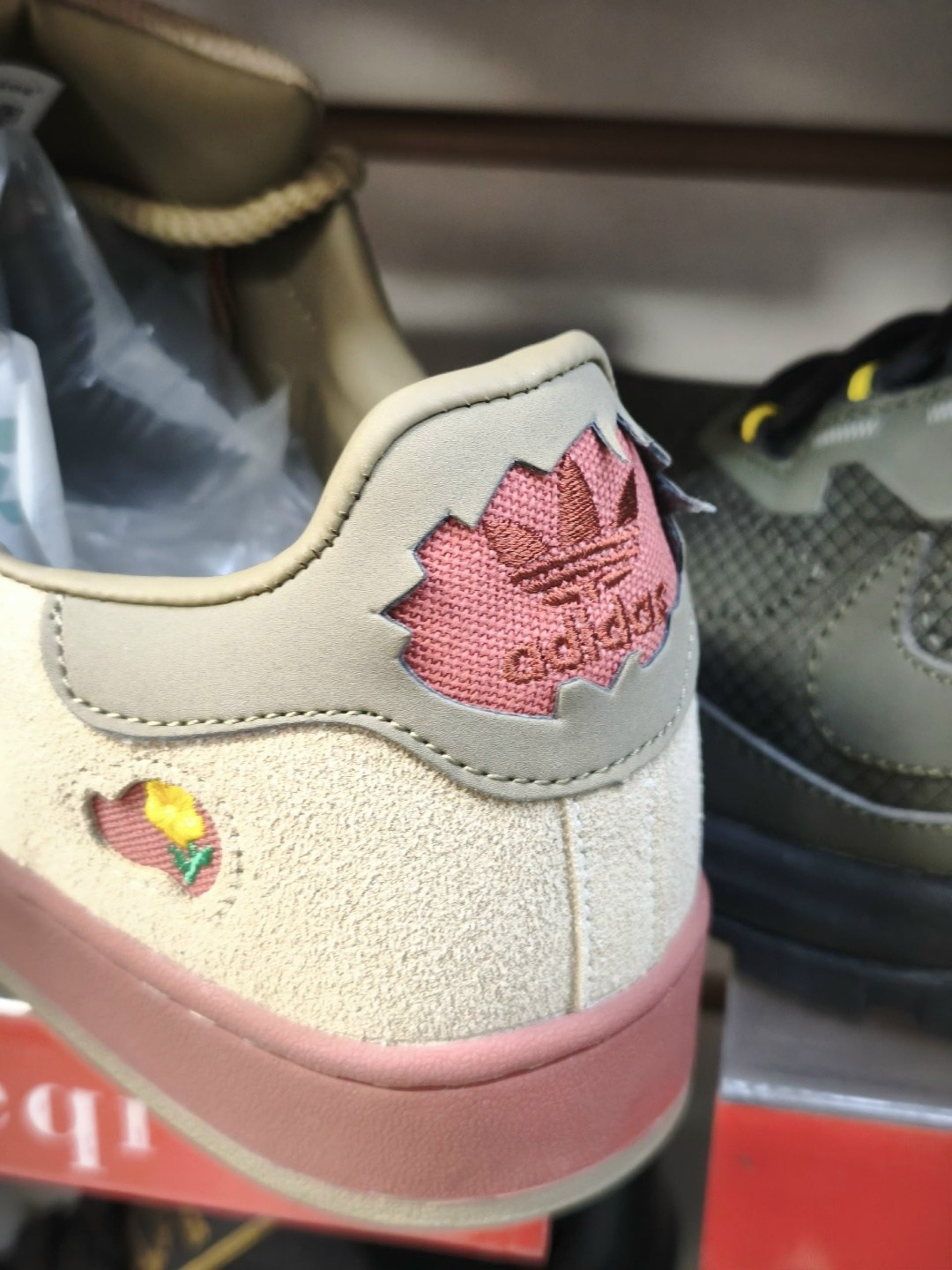 adidas originals superstar,адидас супер стар,adidas superstar sharpie pack,кроссовки адидас с граффити,адидас суперстар