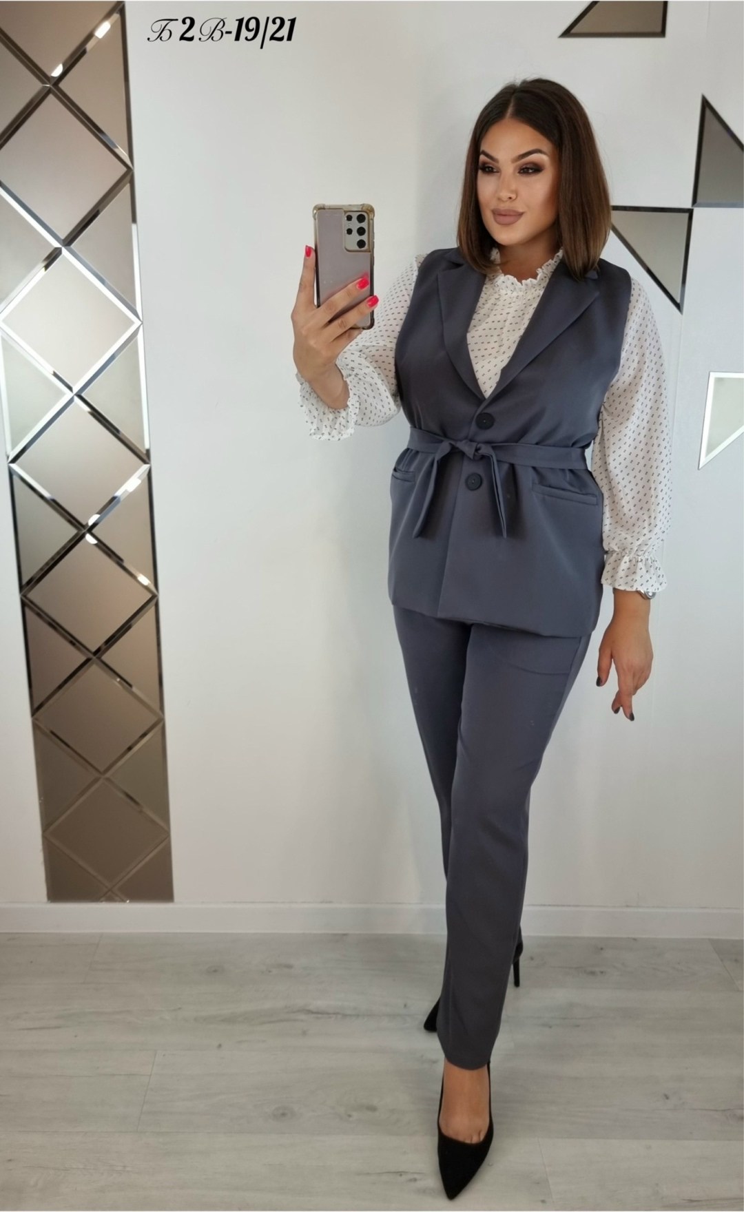 костюм с жилетом брючный,женский костюм тройка,костюм классический,брючные костюмы для женщин,костюм с брюками