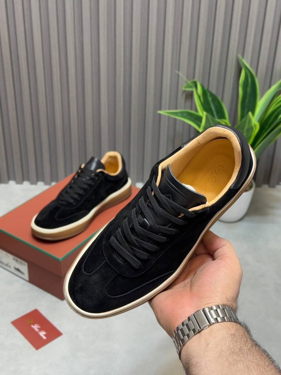 ,женские кроссовки из замши loro piana черные,кроссовки loro piana,замшевые кроссовки,кеды loro piana