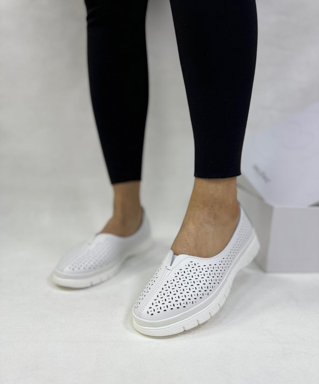 ,слипоны женские,слипоны с перфорацией,слипоны женские натуральная кожа,слипоны женские летние