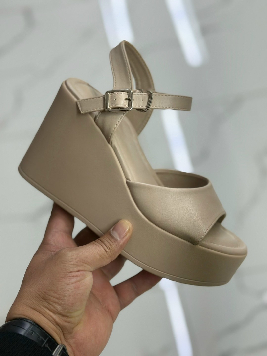 ,босоножки на платформе,стильные босоножки,летние босоножки,женские босоножки