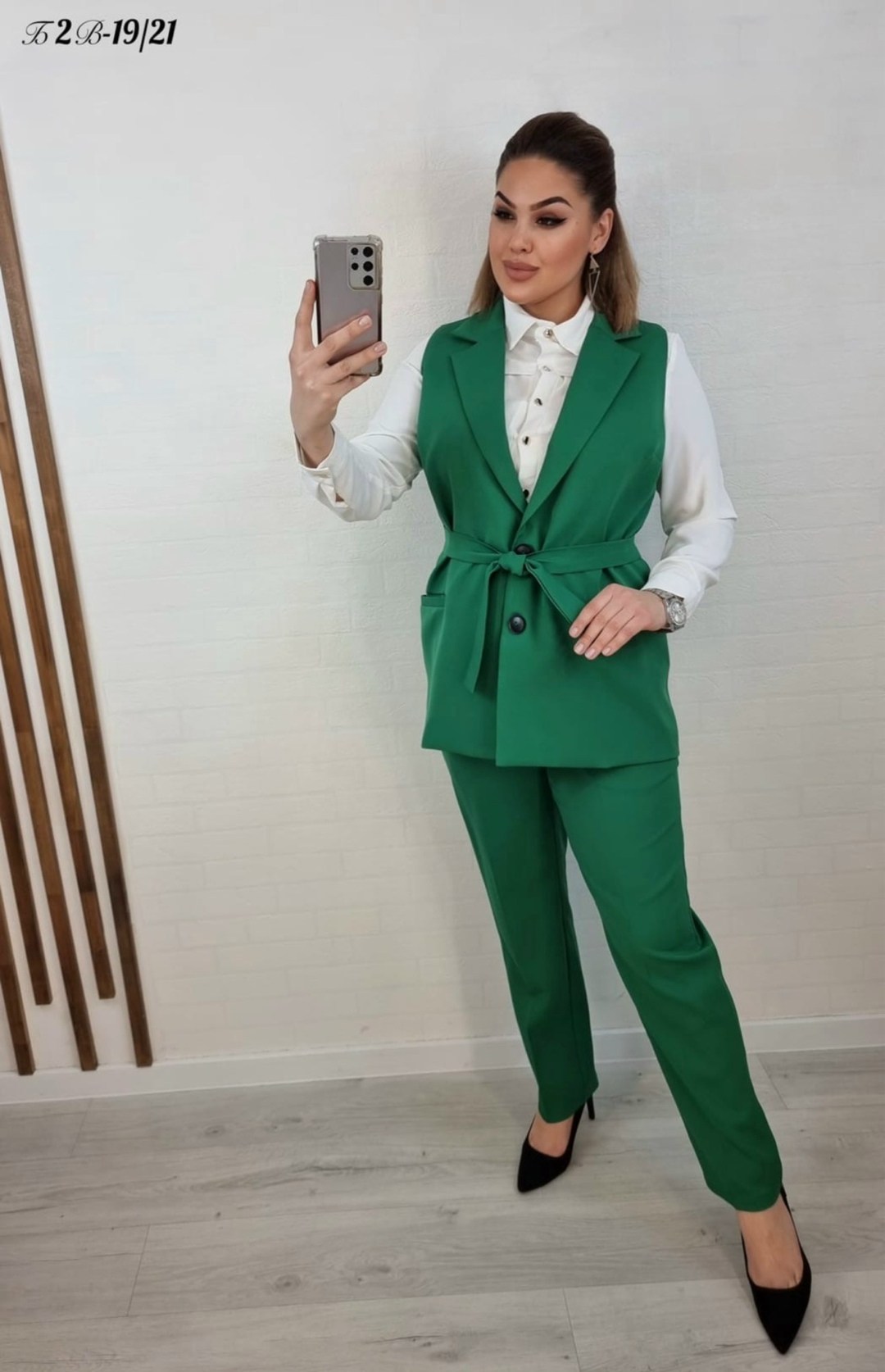костюм с жилетом брючный,женский костюм тройка,костюм классический,брючные костюмы для женщин,костюм с брюками
