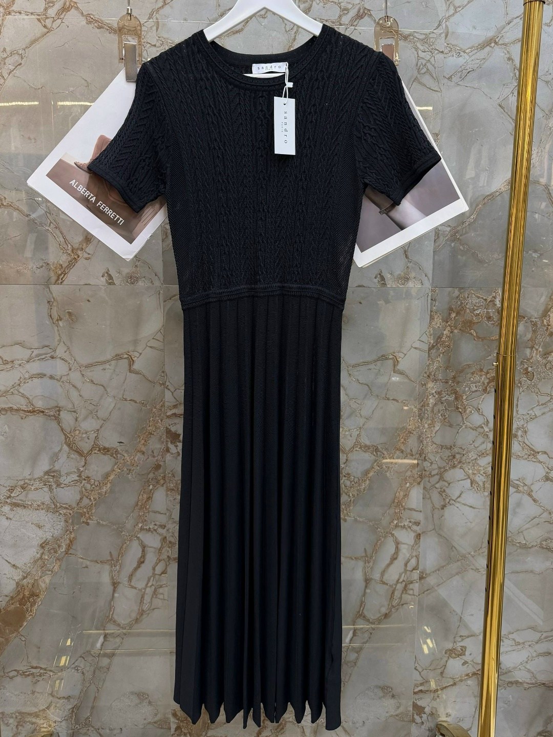 трикотажное платье,платье,платье миди,вязаное платье,платье плиссированное