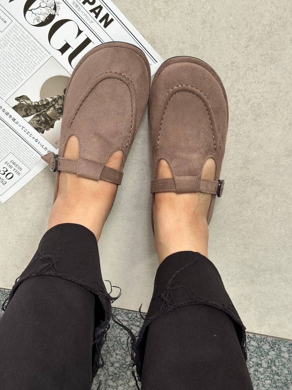 лоферы из натуральной замши,,лоферы коричневые с ремешком замшевые,лоферы с пряжкой,лоферы замшевые