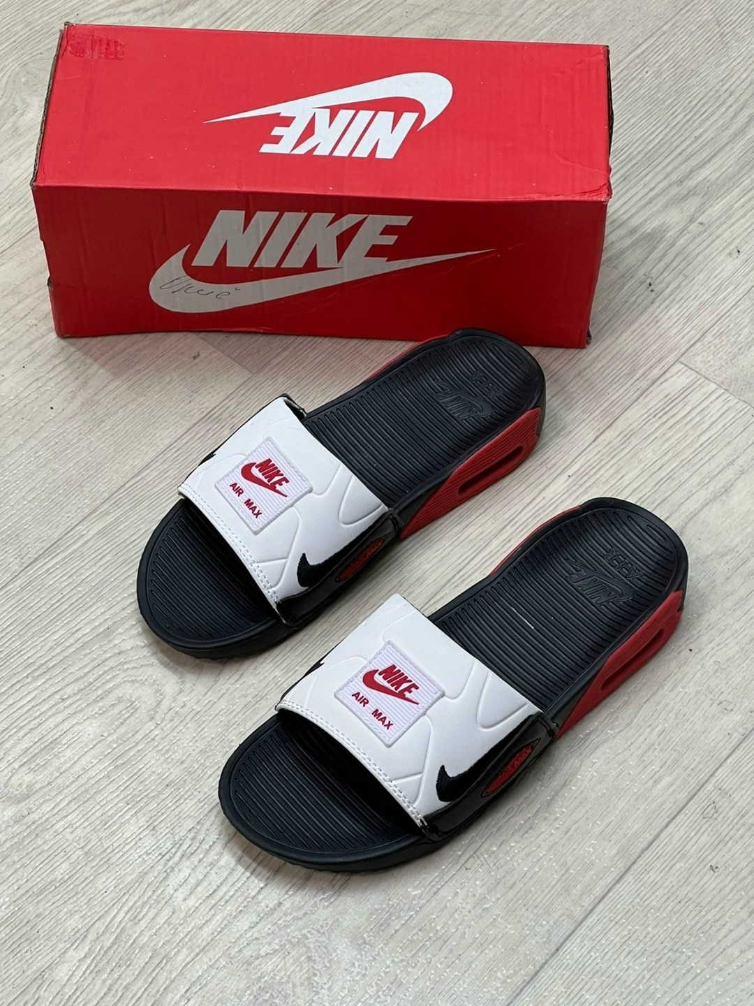 шлепанцы nike,сандалии nike,шлепанцы nike benassi черные,nike slides,nike air max 90 slide
