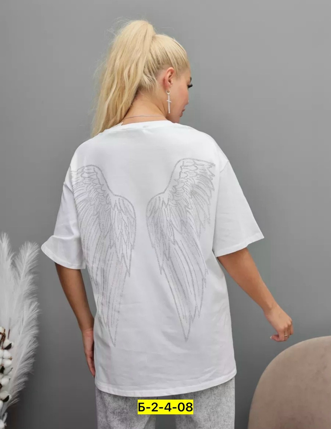 футболки женская,футболка со стразами женская,футболка с крыльями,футболка со стразами,футболка женская оверсайз со стразами