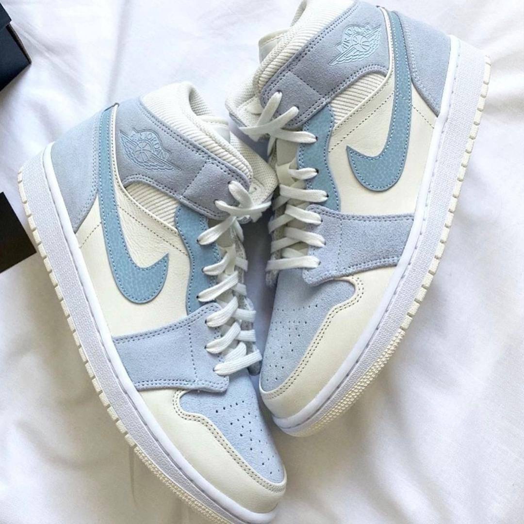 air jordan 1 mid se 'sail light blue',air jordan 1 mid se grey,nike air jordan 1 mid se,nike air jordan 1 mid,nike air jordan 1