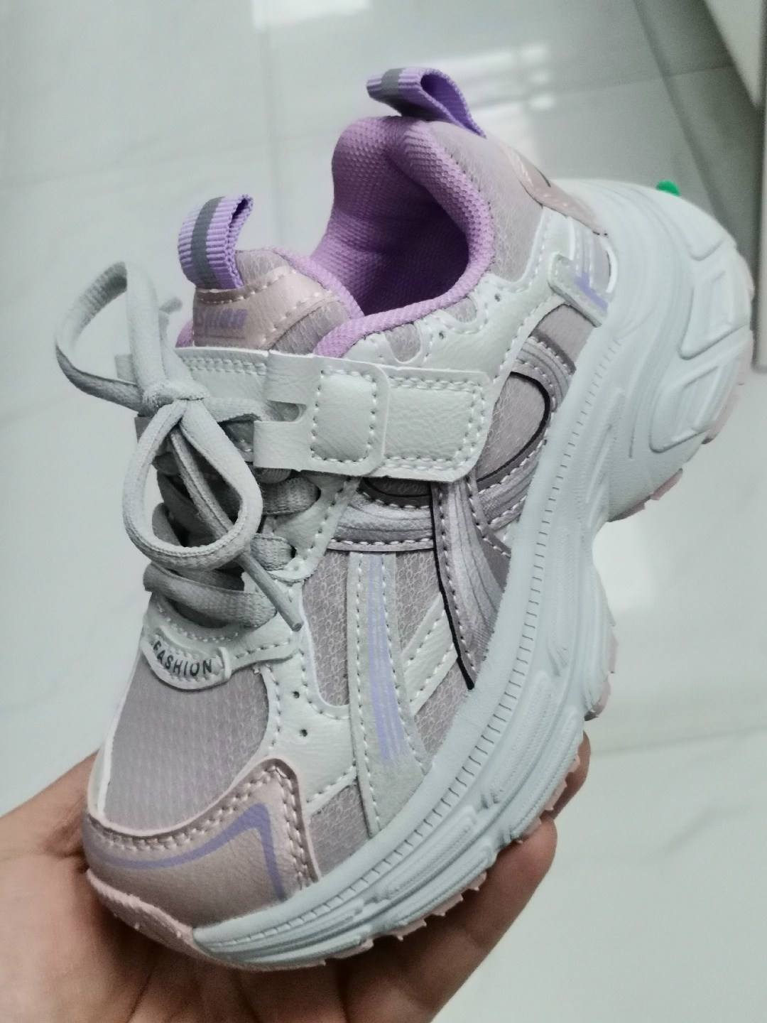 детские кроссовки,кроссовки,спортивная ,кроссовки черные,повседневные кроссовки