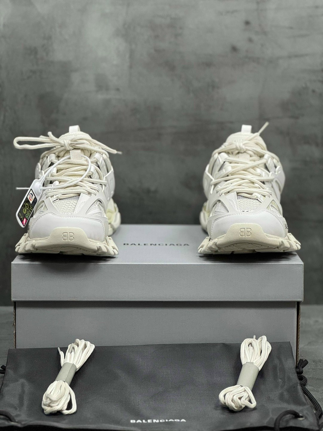 balenciaga мужские кроссовки track premium - white,мужские комбинированные кроссовки balenciaga 2026-2026 белые,кроссовки баленсиага женские оригинал,баленсиага трек кроссовки мужские,кроссовки balenc