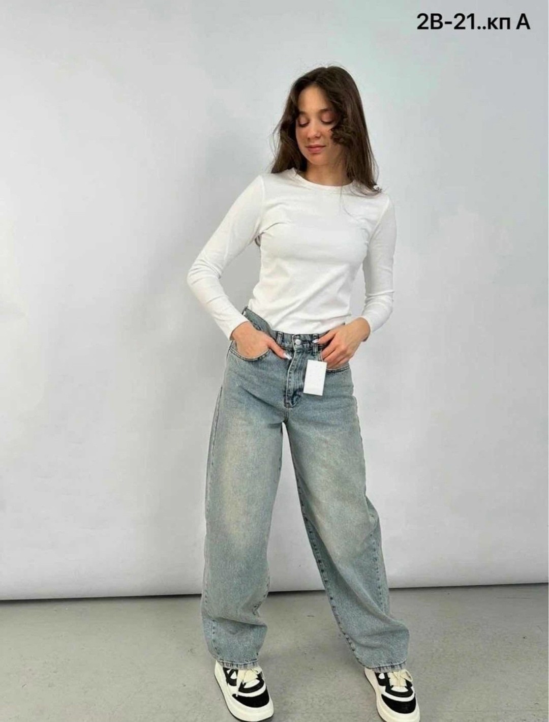 джинсы женские широкие,женские джинсы,женские джинсы трубы,женские джинсы и брюки,джинсы брюки