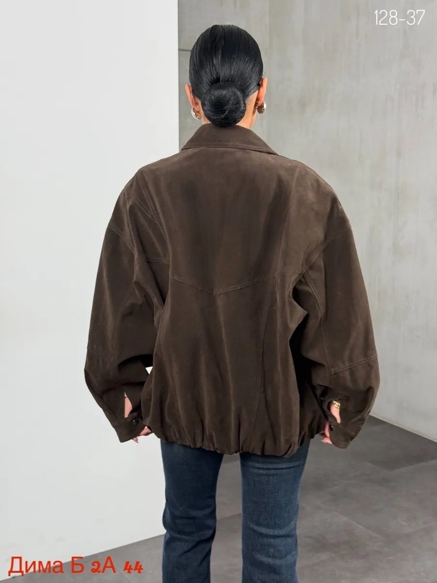 куртка-бомбер из искусственной замши zarina,куртка замшевая,куртка замшевая бомбер оверсайз lancy,бомбер женская куртка,кожаная куртка