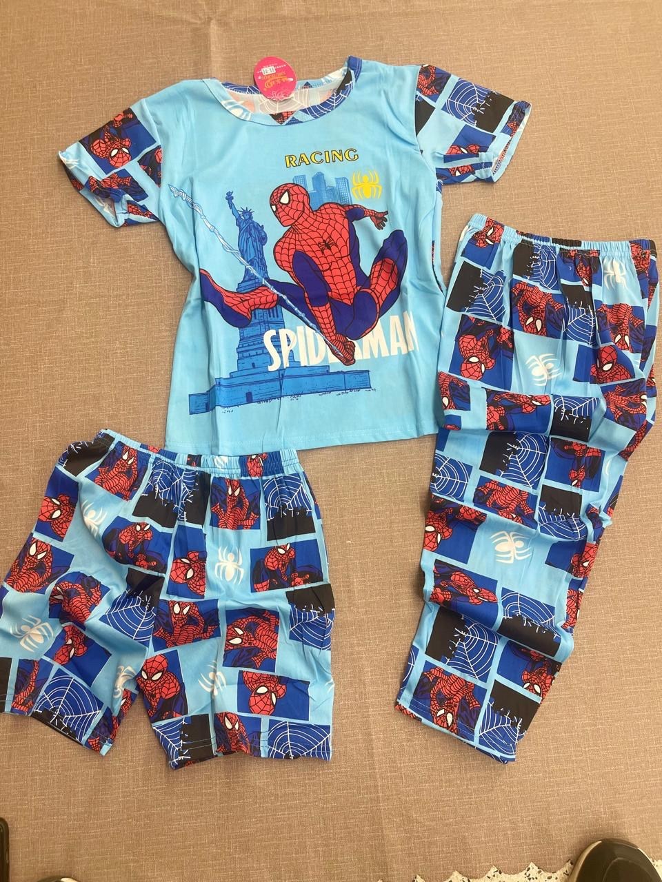 пижама человека паука детям,пижамка с человеком пауком для мальчиков,пижама человек паук,пижама для мальчика,пижама спайдермен