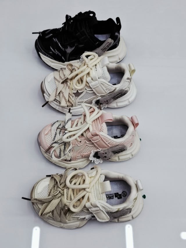 детские кроссовки,,кроссовки модные,кроссовка детская,повседневные кроссовки