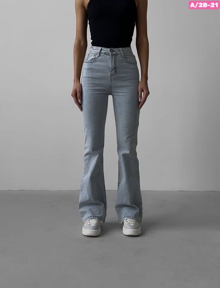 женские джинсы,джинсы,джинсы клеш женские,голубые джинсы клеш,джинсы клеш