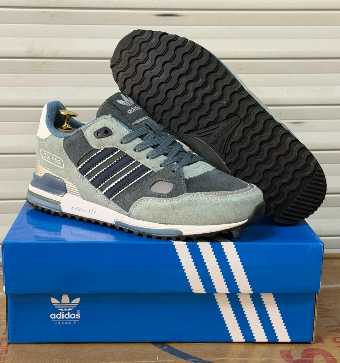 кроссовки adidas zx 750 мужские,adidas zx 750,кроссовки adidas zx 750,adidas zx 750 original,кроссовки мужские адидас zx 750 серые