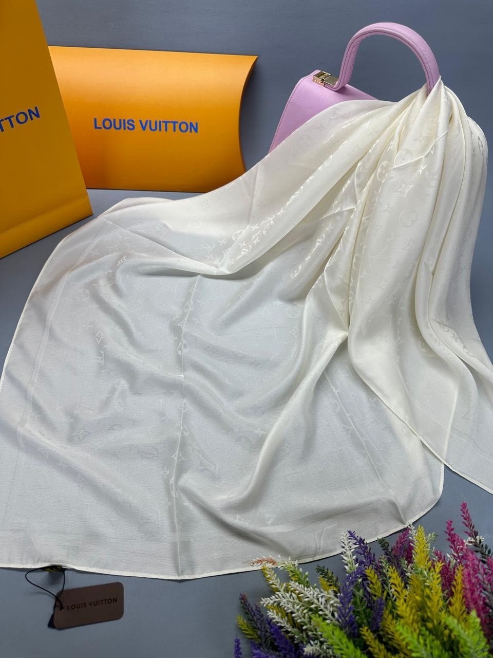 платок louis vuitton,платки шелковые,палантин женский,платок из натурального шелка,брендовый платок louis vuitton