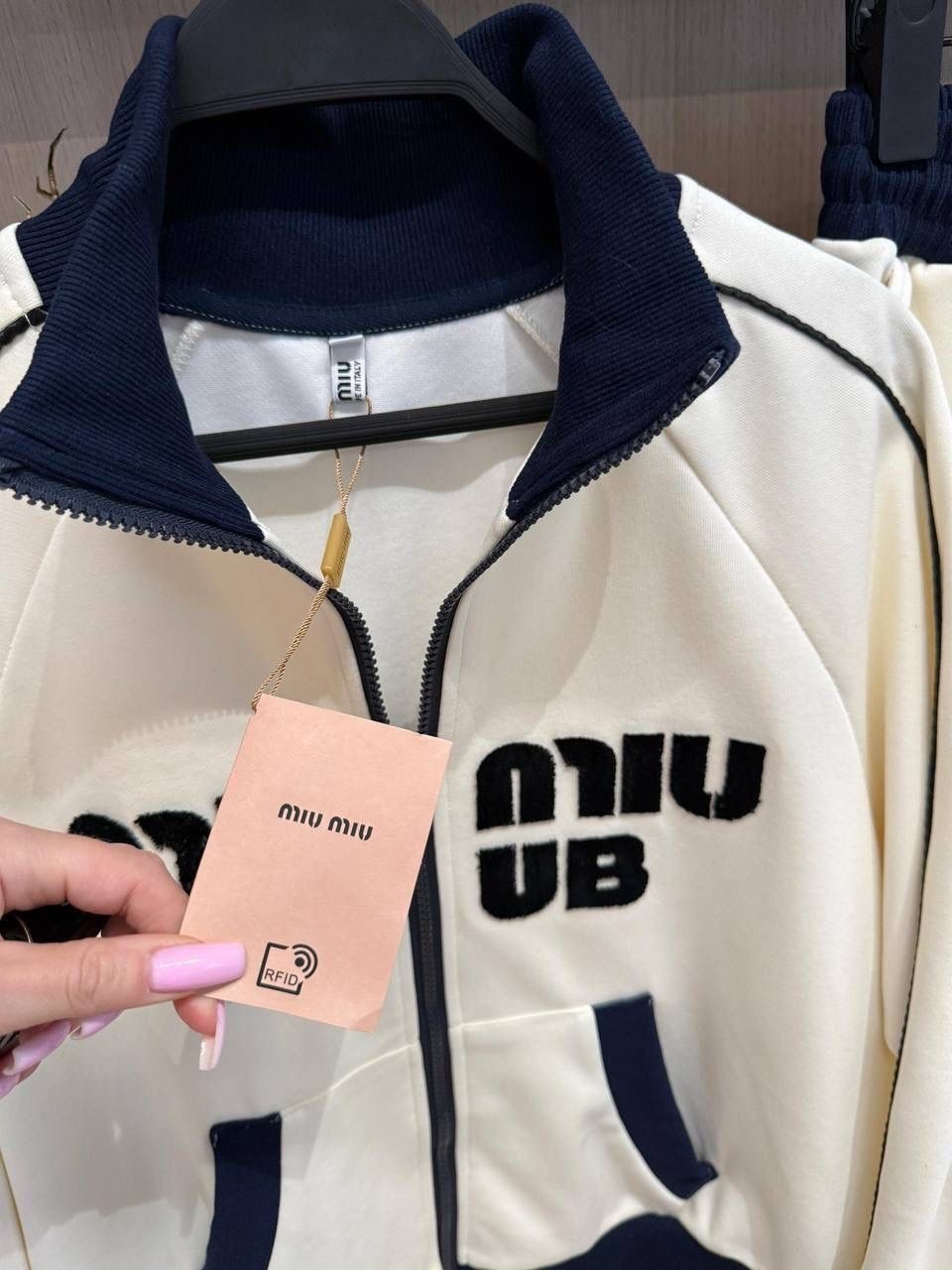 костюм miu miu,костюм женский тёплый,женские костюмы,стильные костюмы,костюм премиум