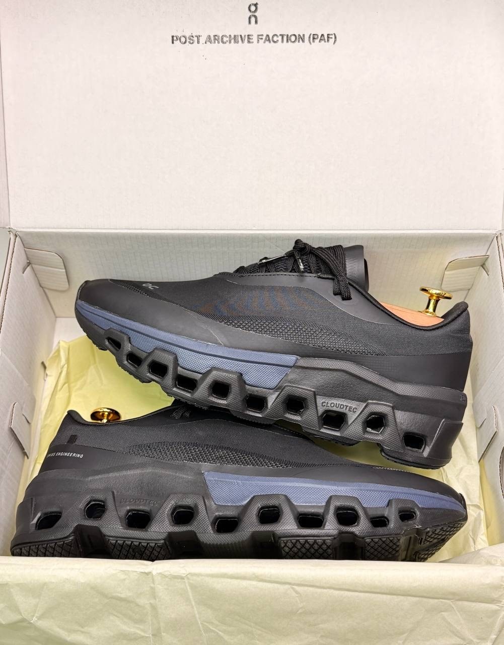 кроссовки,мужские кроссовки,черные кроссовки,кроссовки мужские on running cloudmonster полностью черные,повседневные кроссовки