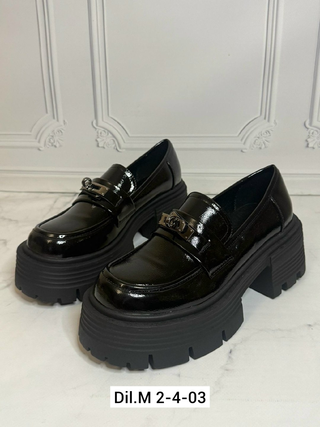 лоферы женские,, женская,модные лоферы,туфли женские