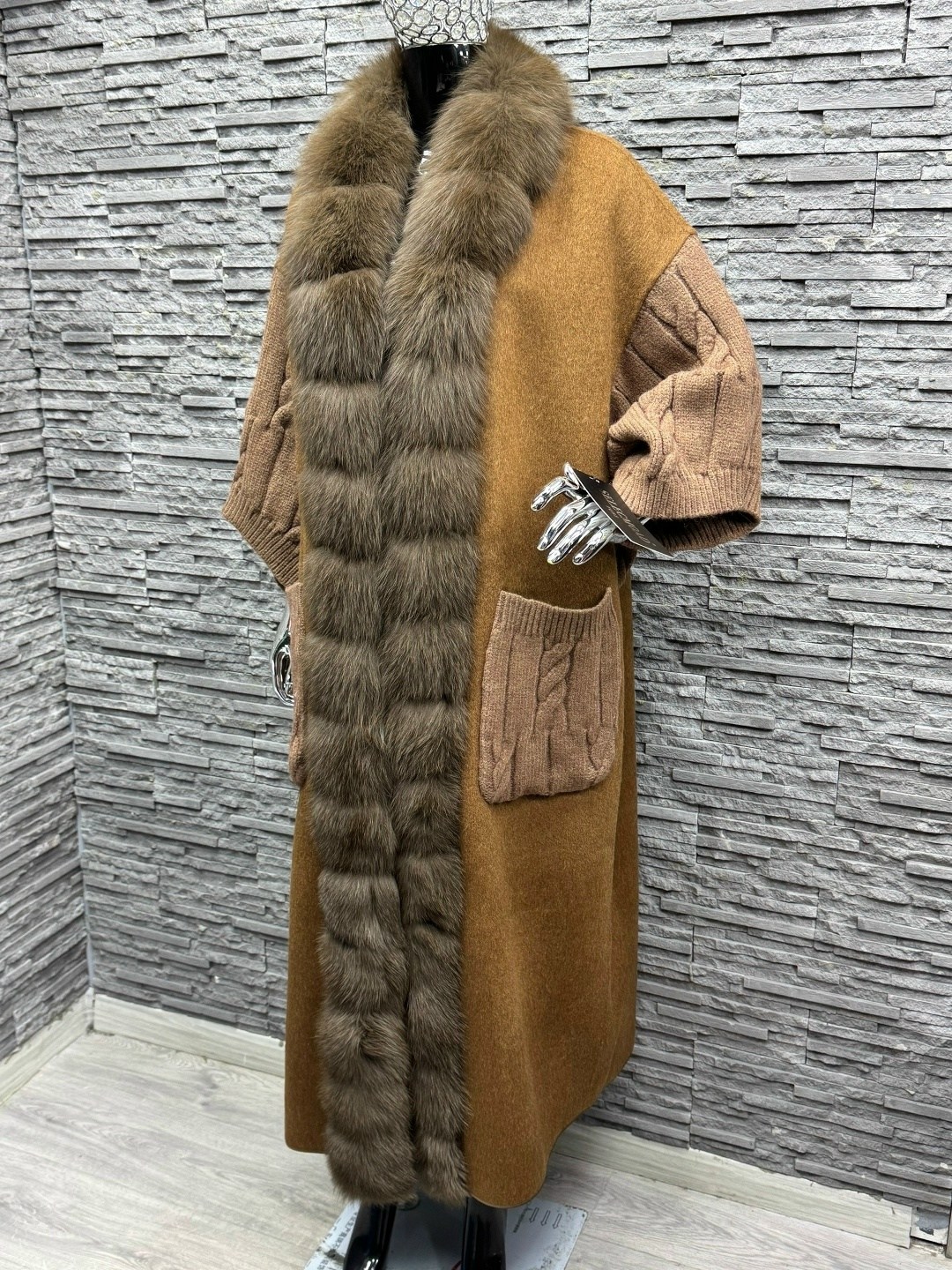 кардиган с мехом финского песца yana kraft brand,кардиган с мехом финского песца,кардиган с мехом песца,кардиган с мехом,кардиган вязаный с отделкой натуральный мех песца