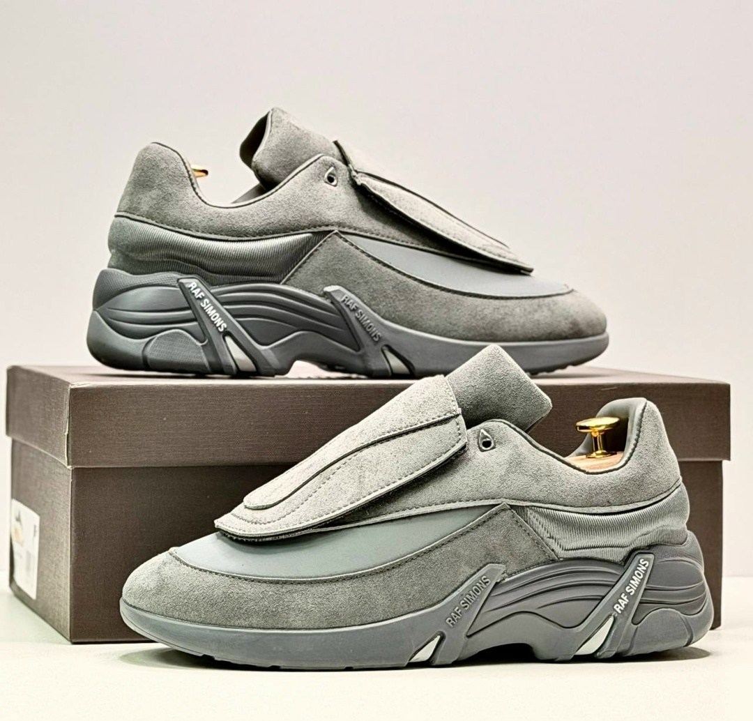 кроссовки raf simons antei,кроссовки raf simons,raf simons черные замшевые низкие кроссовки,raf simons grey suede antei sneakers,кроссовки raf simons antei black