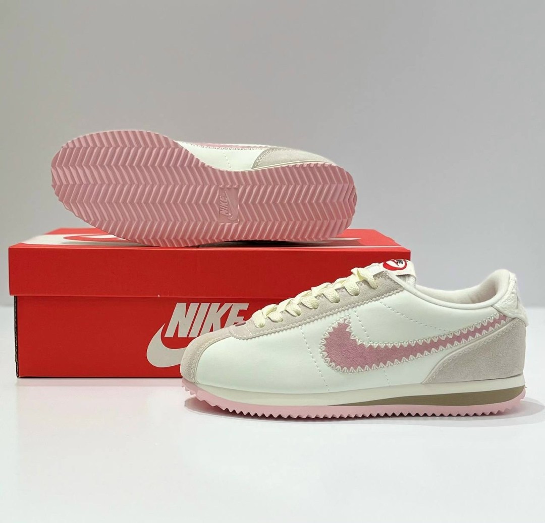 кроссовки nike classic cortez,кроссовки nike cortez женские,кроссовки nike cortez,кроссовки женские nike,женские кроссовки