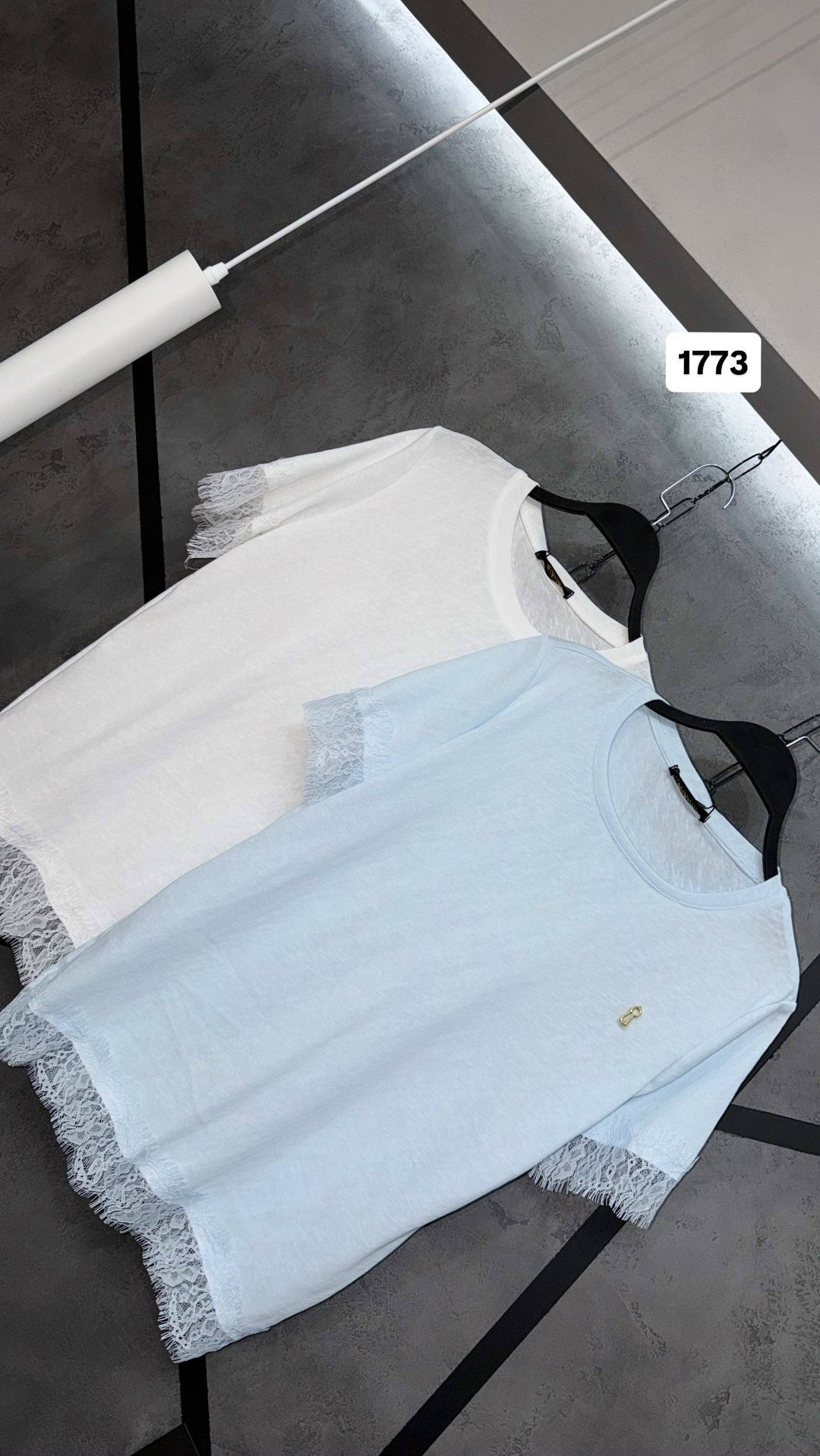 футболка с кружевами,женская футболка,белая женская футболка,футболка с вышивкой