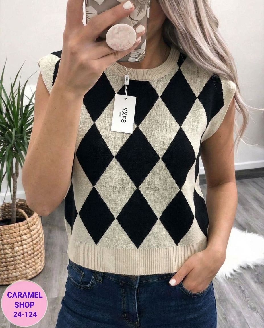 жилетка вязаная,вязаные жилеты,женский вязаный жилет,кофта женская,трикотажный жилет