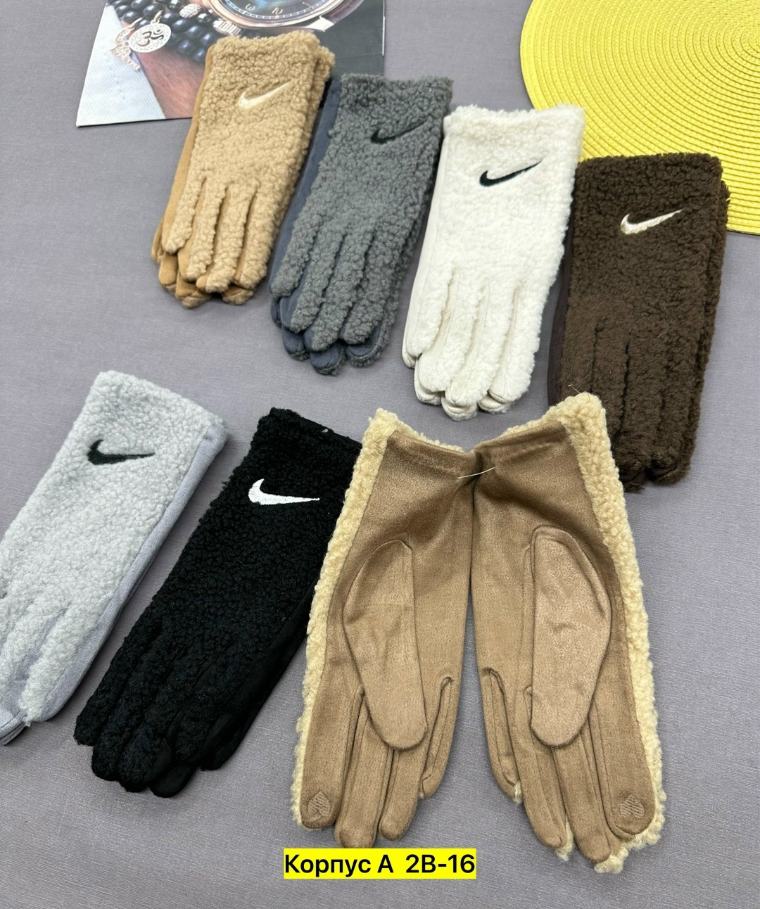 перчатки nike,перчатки тканевые,перчатки найк hyperwarm,женские перчатки,теплые перчатки
