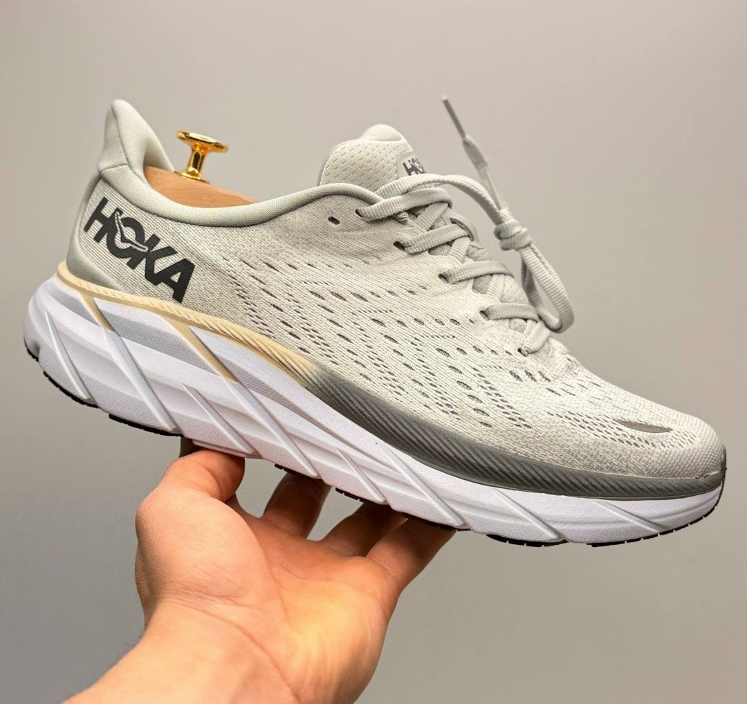 кроссовки hoka,кроссовки hoka one one,кроссовки,кроссовки для бега,спортивные кроссовки