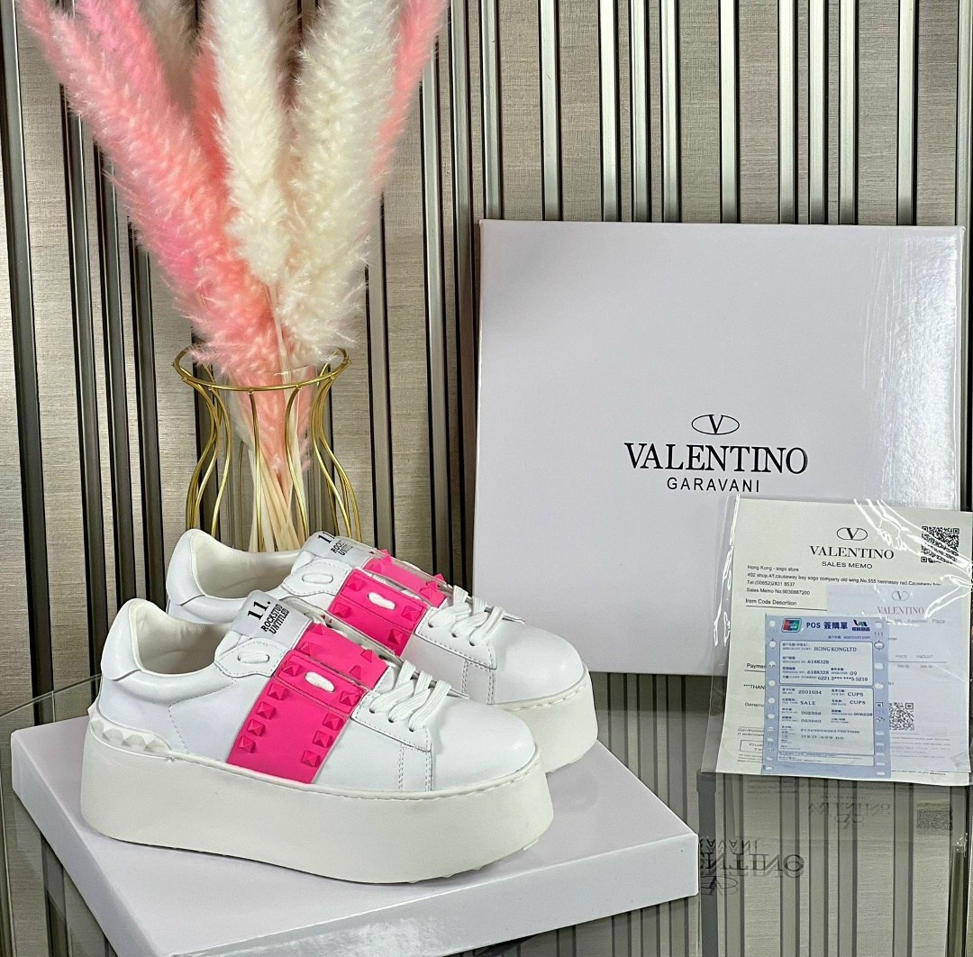 кроссовки valentino,valentino кроссовки женские,valentino женские кожаные кроссовки valentino premium - pink,женские белые кроссовки valentino garavani rockstud,кеды valentino женские