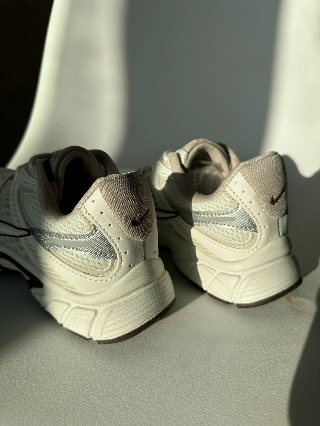 кроссовки nike,женские кроссовки nike,,найки кроссовки,женские кроссовки