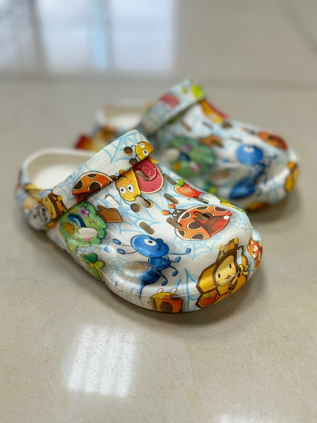 сандалии для сада,детские шлепанцы,,сандалии детские,детская