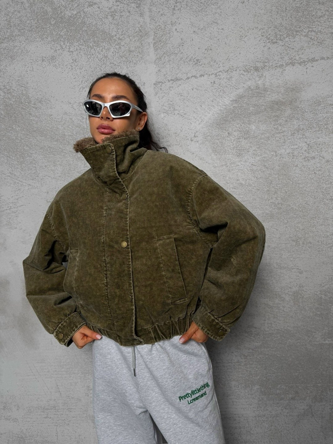 вельветовая куртка,бомбер куртка,повседневная куртка,куртка модная,женская вельветовая куртка