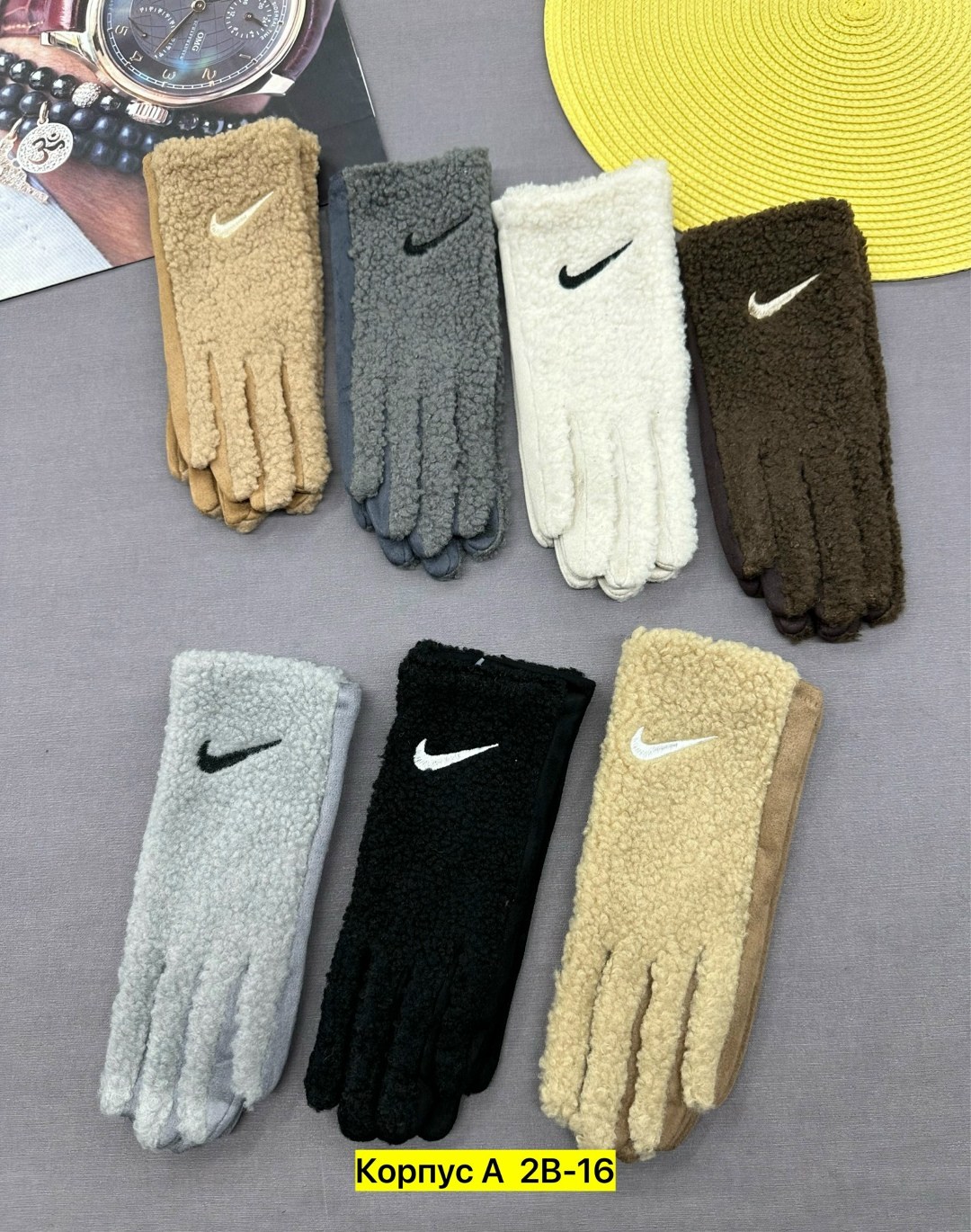 перчатки nike,перчатки тканевые,перчатки найк hyperwarm,женские перчатки,теплые перчатки