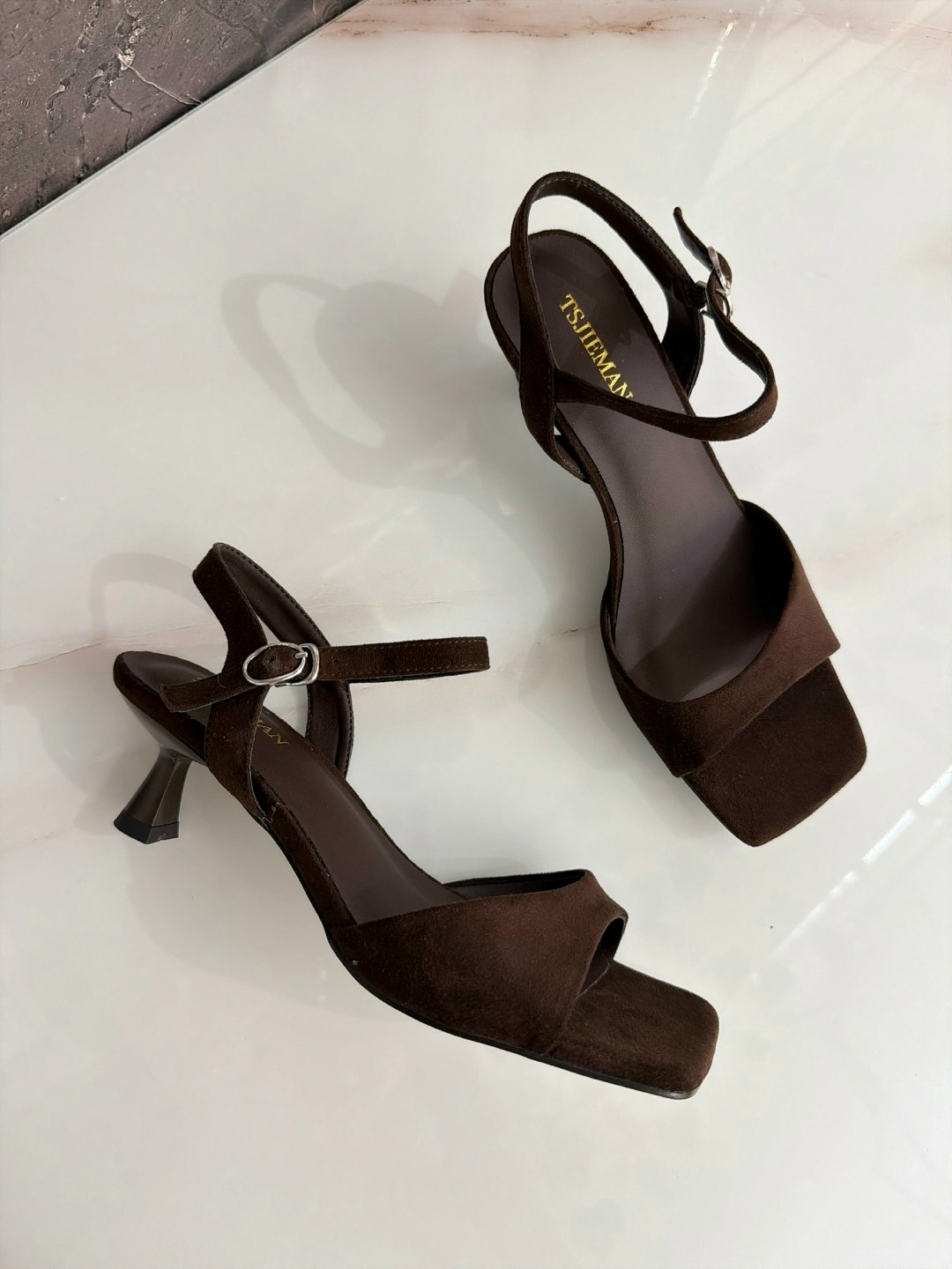 женские босоножки,,квадратные босоножки,босоножки модные,босоножки на высоком