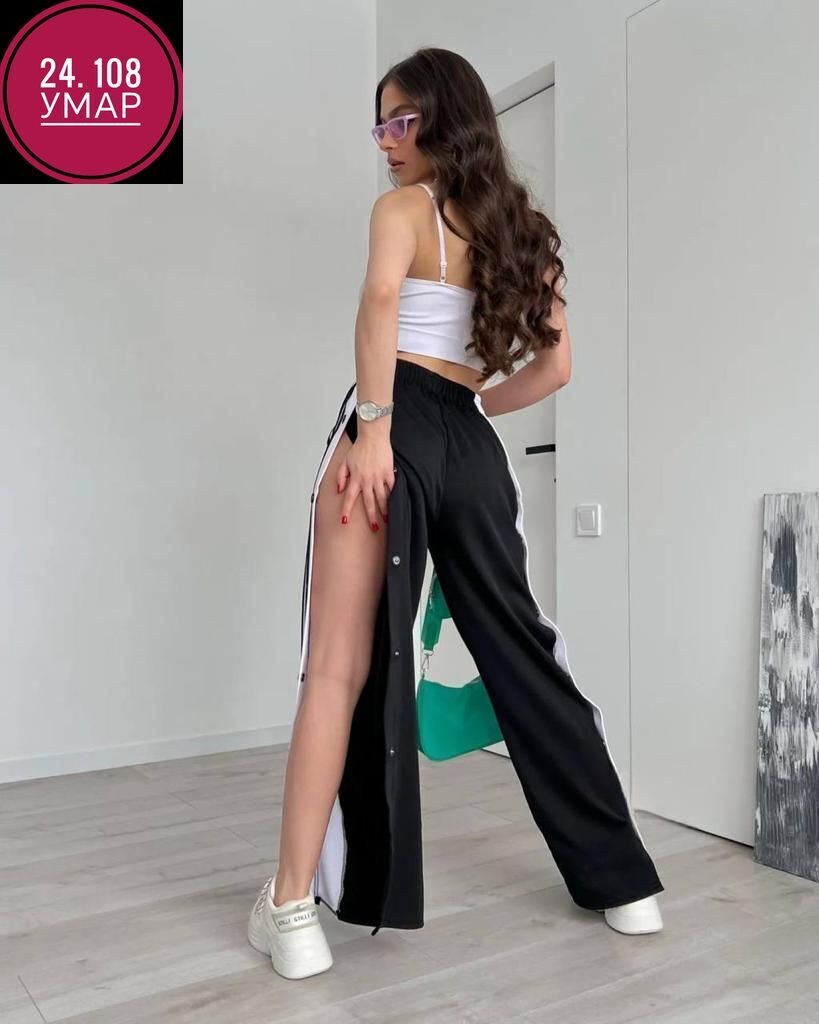 cпортивные штаны женские,брюки спортивные женская,штаны на кнопках сбоку широкие с полосками,штаны трикотаж,широкие штаны адидас женские с лампасами