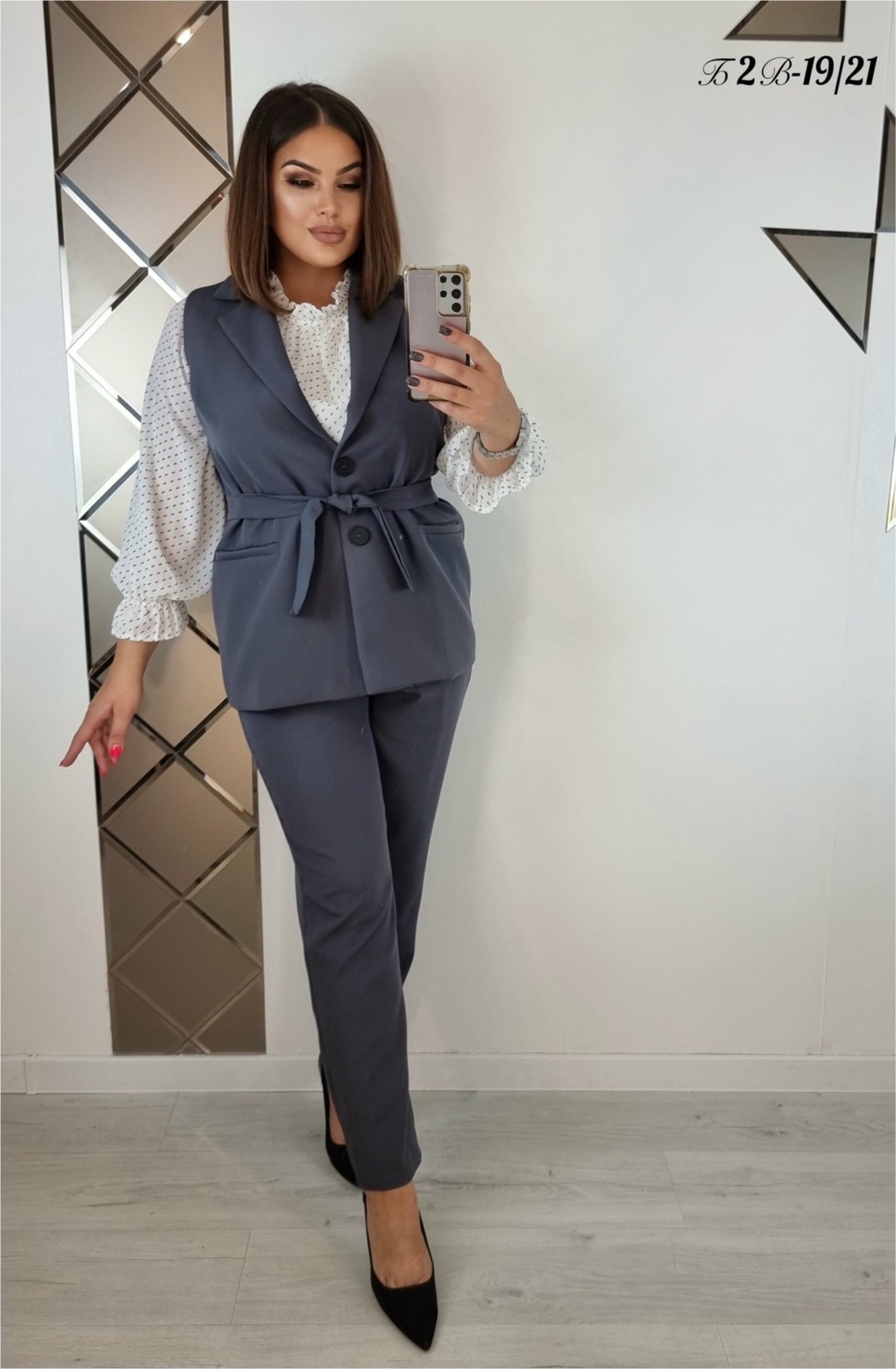 костюм с жилетом брючный,женский костюм тройка,костюм классический,брючные костюмы для женщин,костюм с брюками