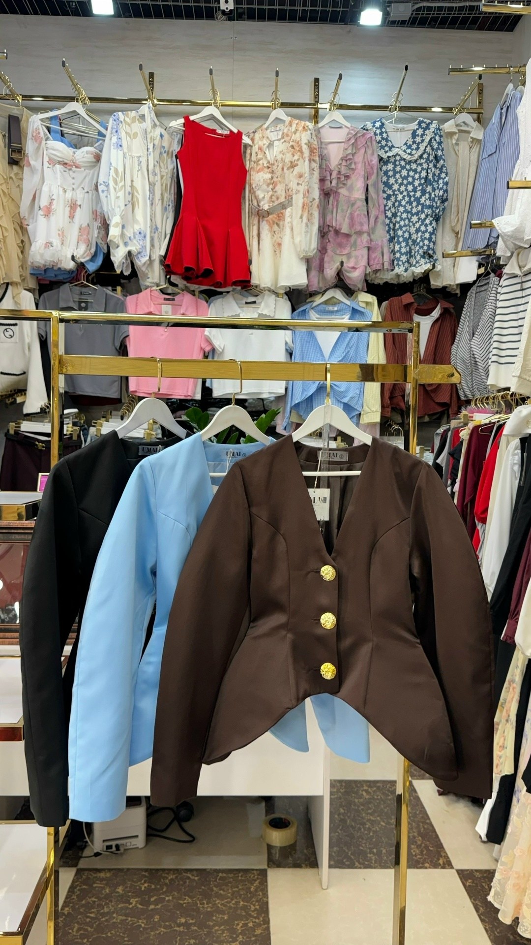 жакет приталенный,женские костюмы,жакет,оригинальная одежда