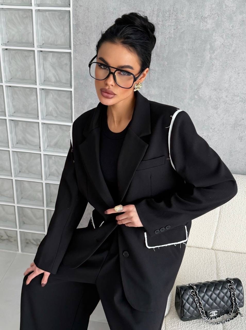 брючный костюм,стильные костюмы,костюм женский,брючный костюм черный,комплект из брюк и жакета свободного кроя attika а3442 черный