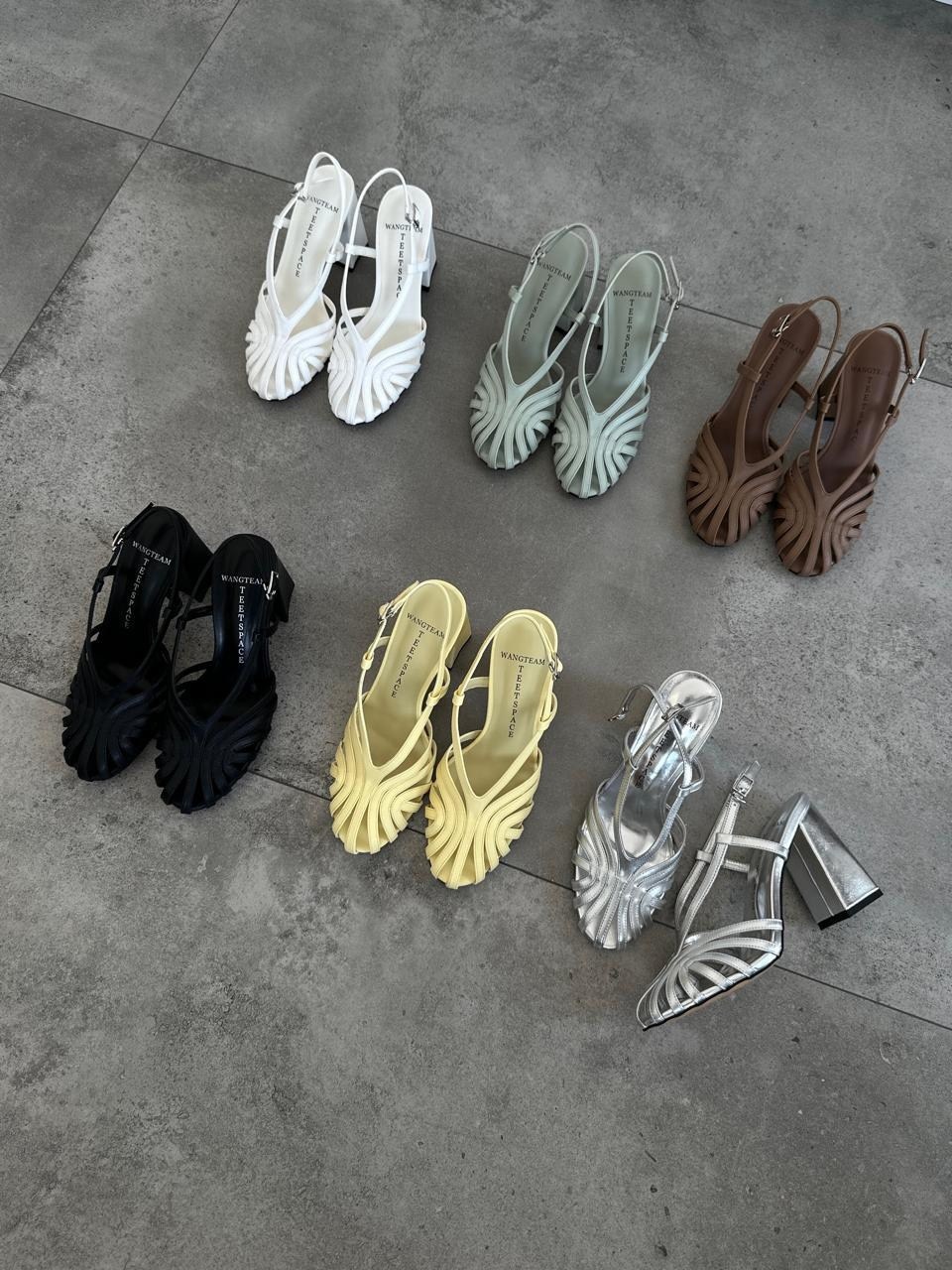 ,босоножки женские,стильные босоножки,босоножки на каблуках,белые босоножки