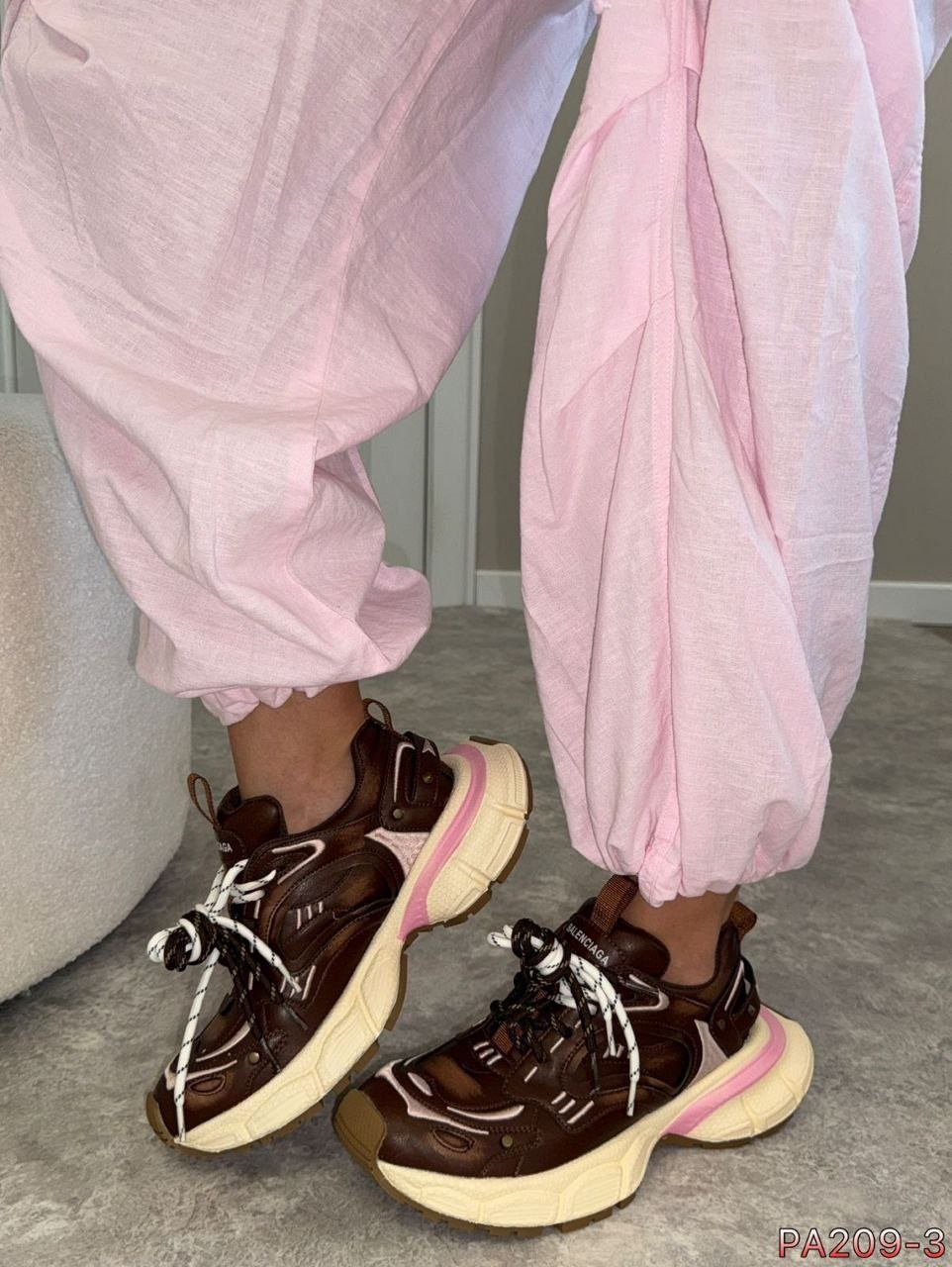 ,кроссовки женские,женские массивные кроссовки,повседневные кроссовки,спортивная